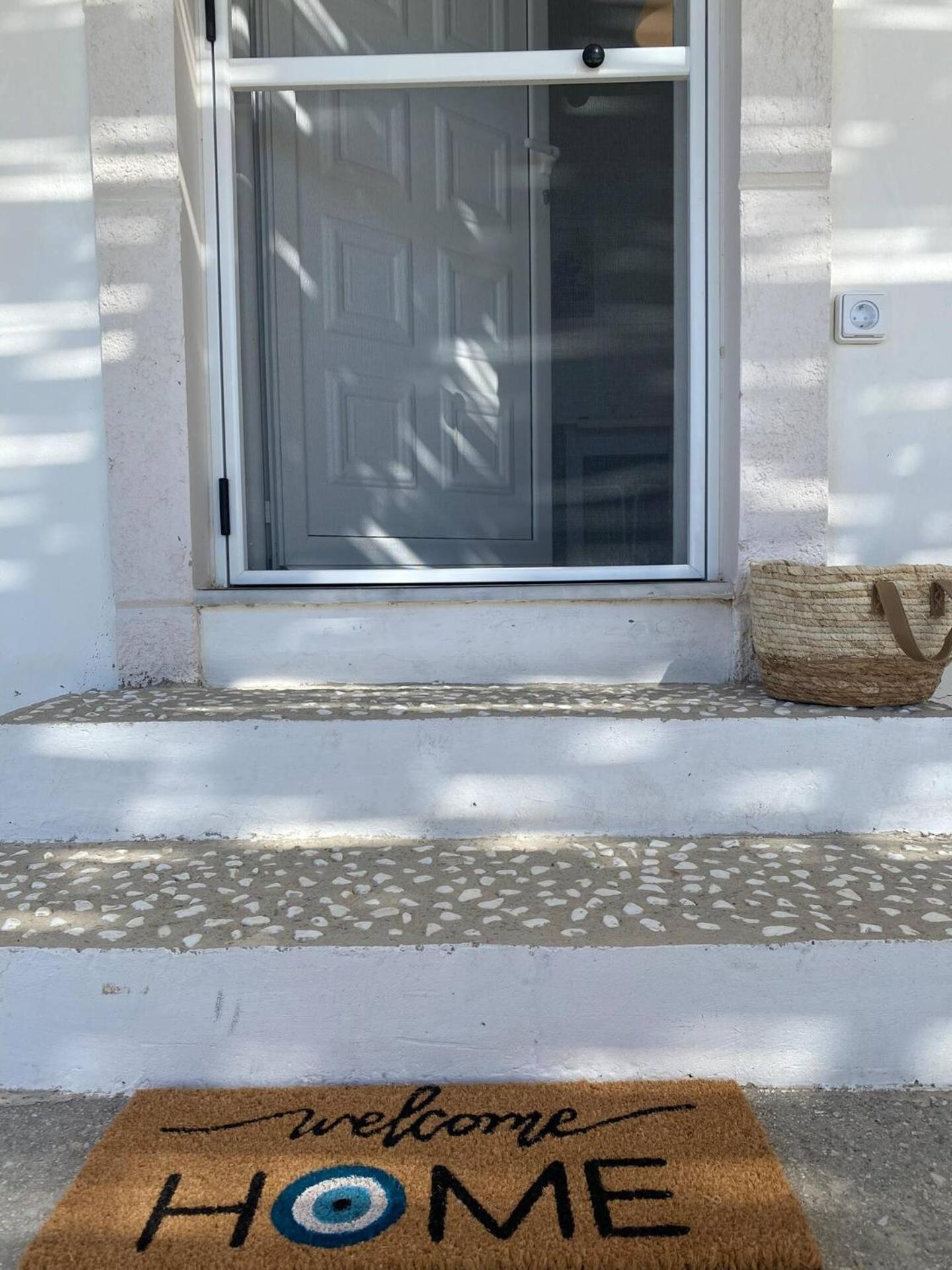 Zen Seaside Apartment Kalamaki  Exterior photo